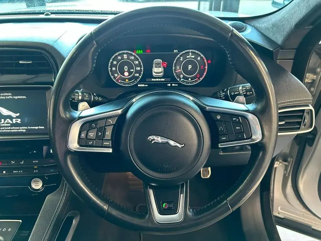 Used Jaguar F-Pace S 300 HP (220 kW) 2018 Silver SUV