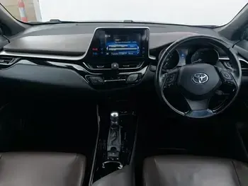 Used Toyota C-HR 122 HP (89 kW) 2018 Silver SUV
