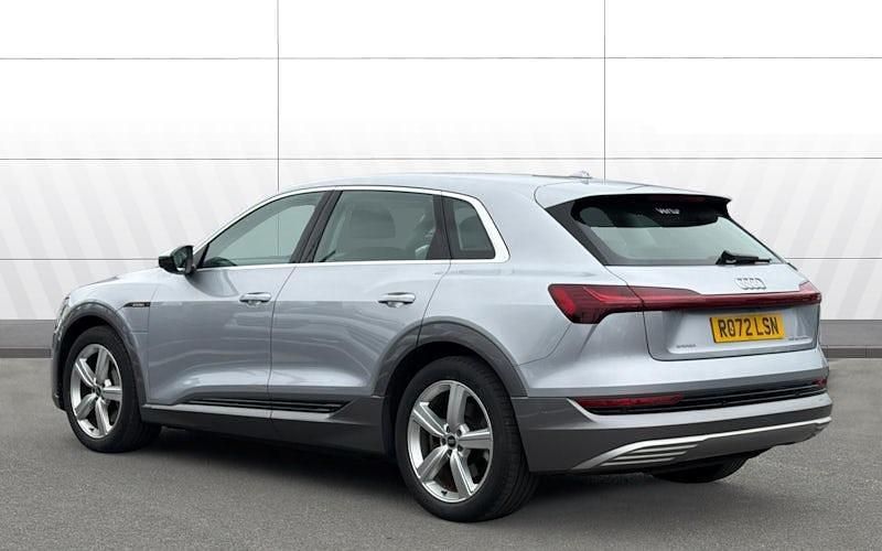 Begagnad Audi e-tron 230 kW (313 HK) 2022 SUV
