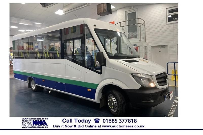 Used Mercedes Sprinter 130 HP (95 kW) 2015 White