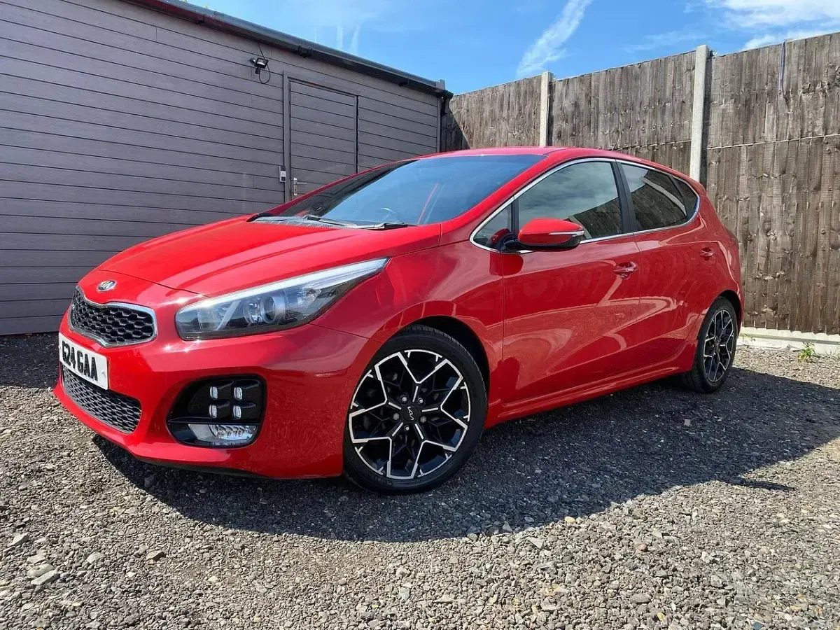 Used Kia Ceed GT-Line 136 HP (100 kW) 2016 Red Hatchback