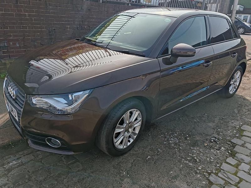 Used Nissan Note Acenta Premium 80 HP (58 kW) 2014 Grey Hatchback