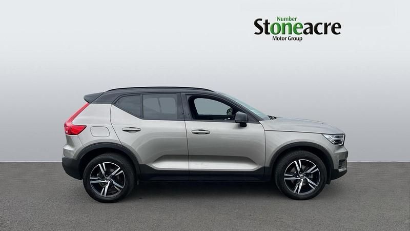 Used Volvo XC40 R-Design 161 HP (118 kW) 2022 Grey SUV