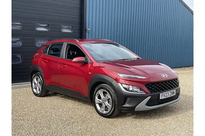 Used Hyundai Kona SE 120 HP (88 kW) 2023 Red SUV