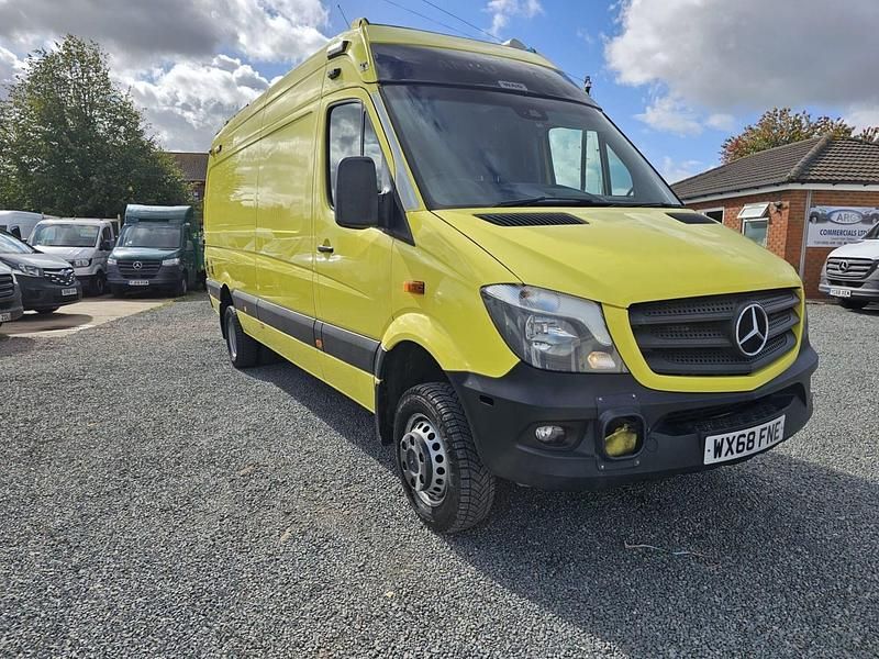 Used Mercedes Sprinter 190 HP (139 kW) 2018 Yellow Van