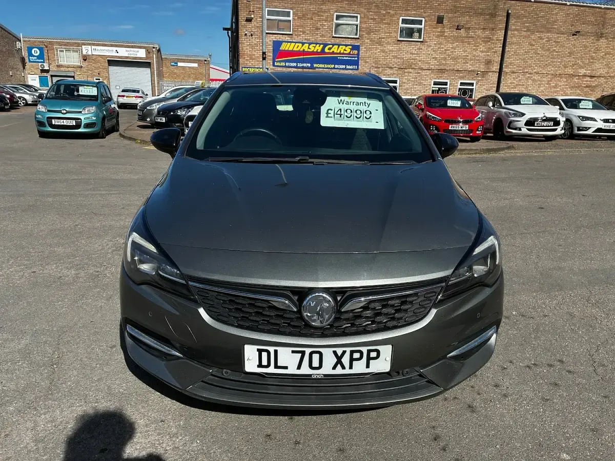 Used Vauxhall Astra SRi 122 HP (89 kW) 2021 Grey Estate