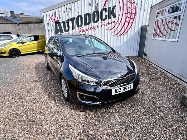 Używany Kia Ceed 2018 Czarny Hatchback