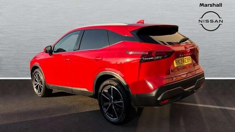 Used Nissan Qashqai Tekna 140 HP (102 kW) 2024 Red SUV