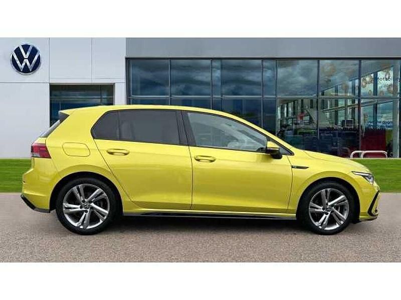 Used VW Golf VII R-line 150 HP (110 kW) 2021 Yellow Hatchback