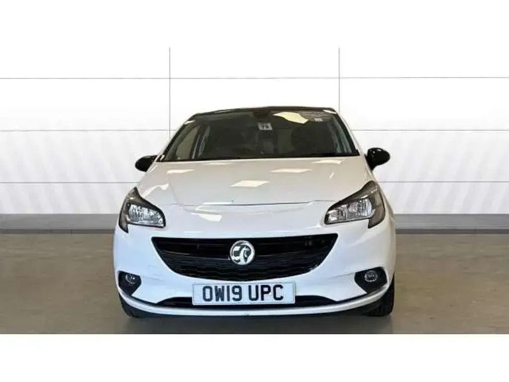 Used Vauxhall Corsa 75 HP (55 kW) 2019 White Hatchback