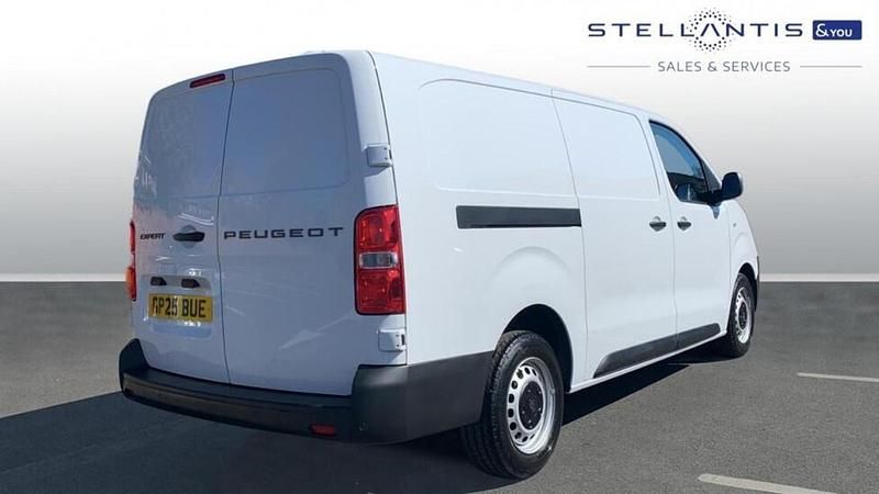 Used Peugeot Expert 143 HP (105 kW) 2025 White Van