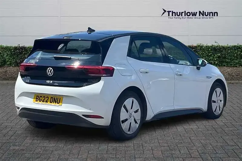 Used VW ID.3 Pro Performance 150 kW (204 HP) 2022 White Hatchback