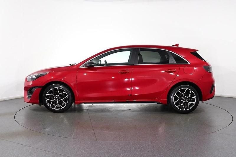 Used Kia Ceed GT-Line 138 HP (101 kW) 2025 Red Hatchback