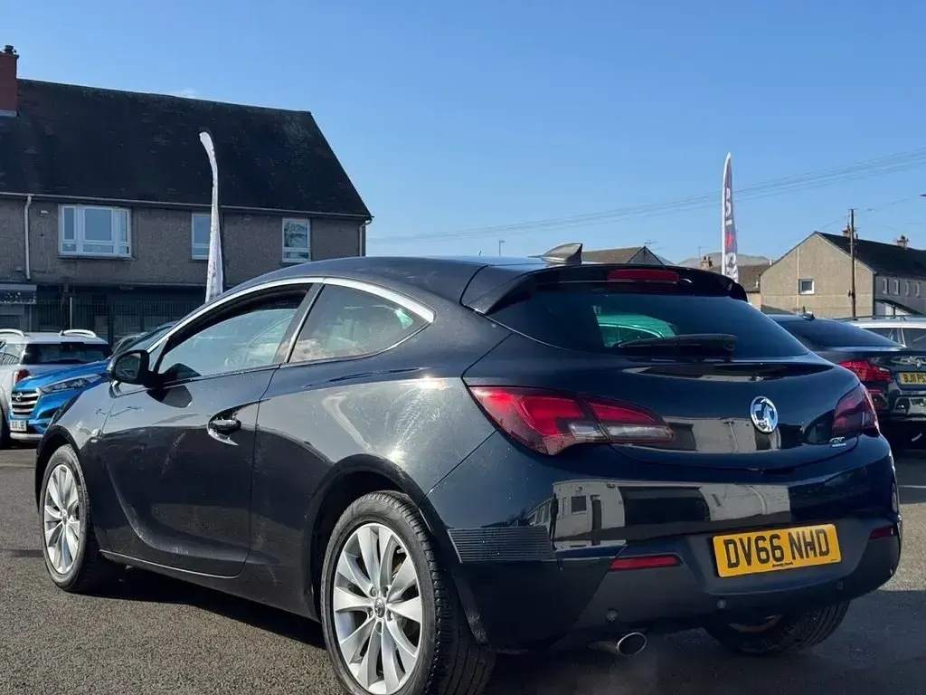 Used Vauxhall Astra GTC SRi 2016 Black Hatchback
