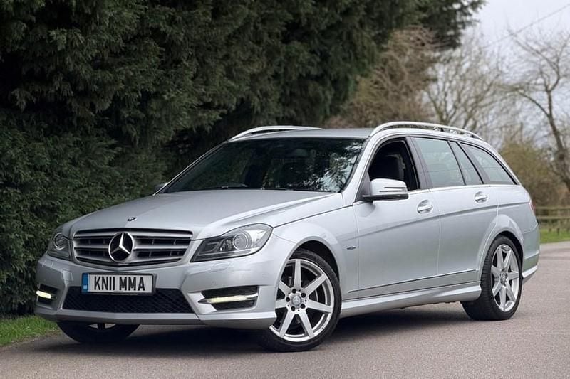 Used Mercedes C180 156 HP (114 kW) 2011 Silver Estate