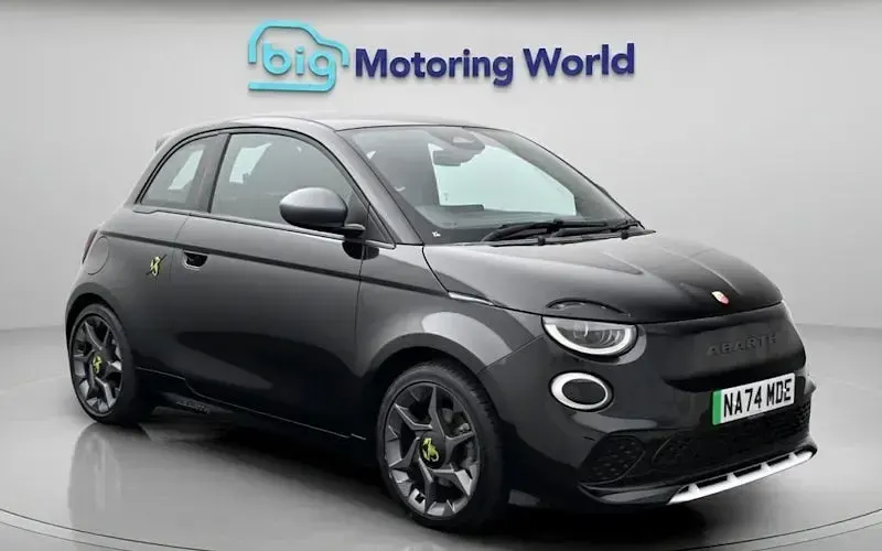 Usado Abarth 500e 114 kW (155 HP) 2026 Citadino