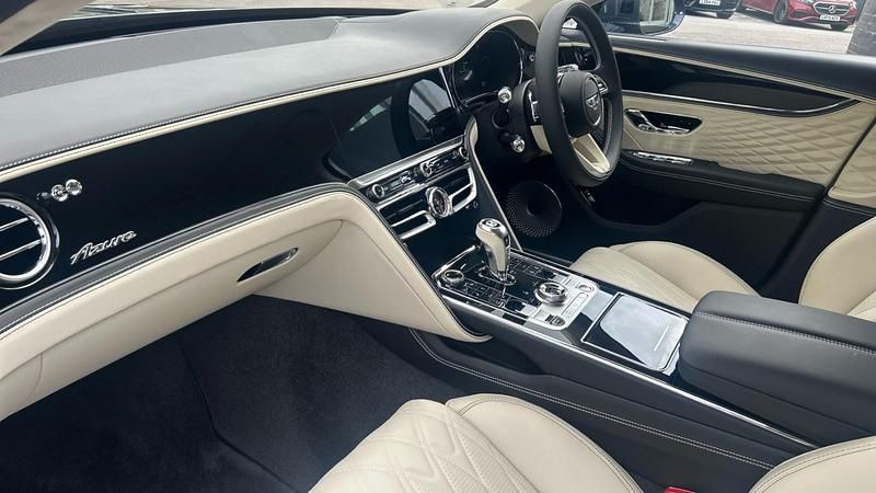 New Bentley Flying Spur 680 HP (500 kW) 2026 Grey Sedan