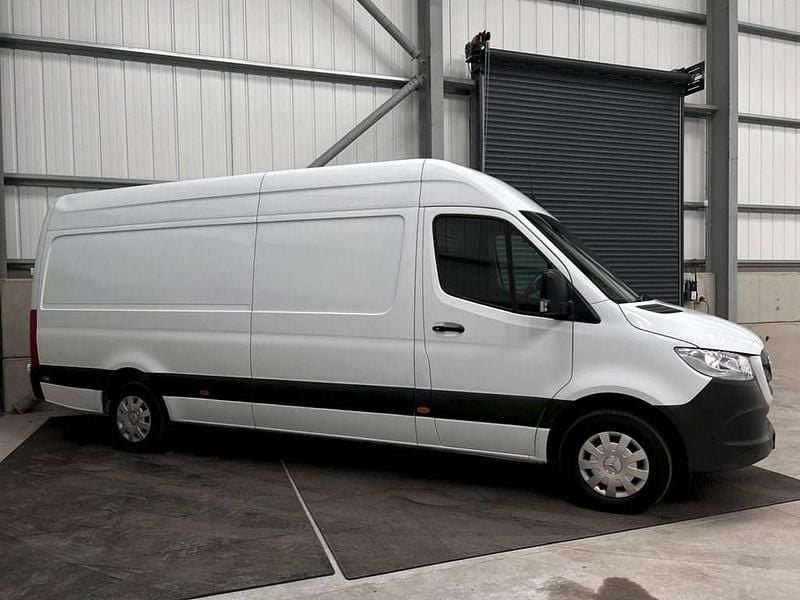 Used Mercedes Sprinter Premium 150 HP (110 kW) 2023 White Van