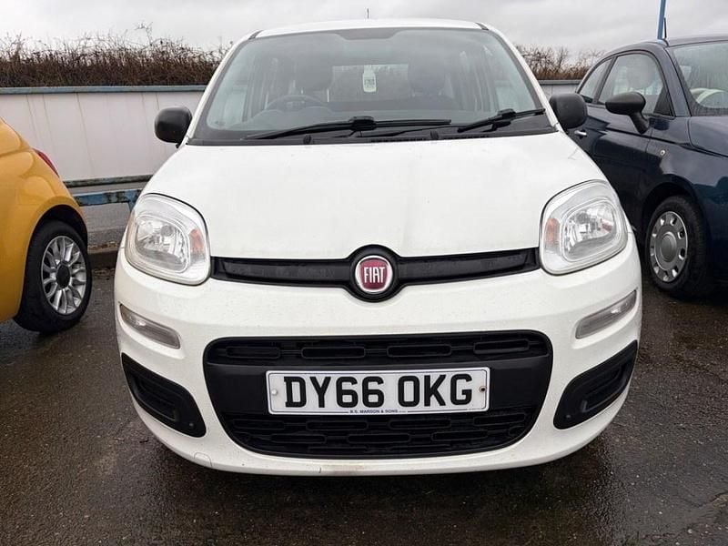 Used Fiat Panda Pop 69 HP (50 kW) 2016 White Hatchback