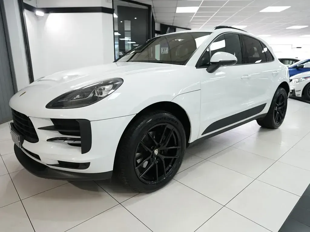 Used Porsche Macan 245 HP (180 kW) 2018 White SUV