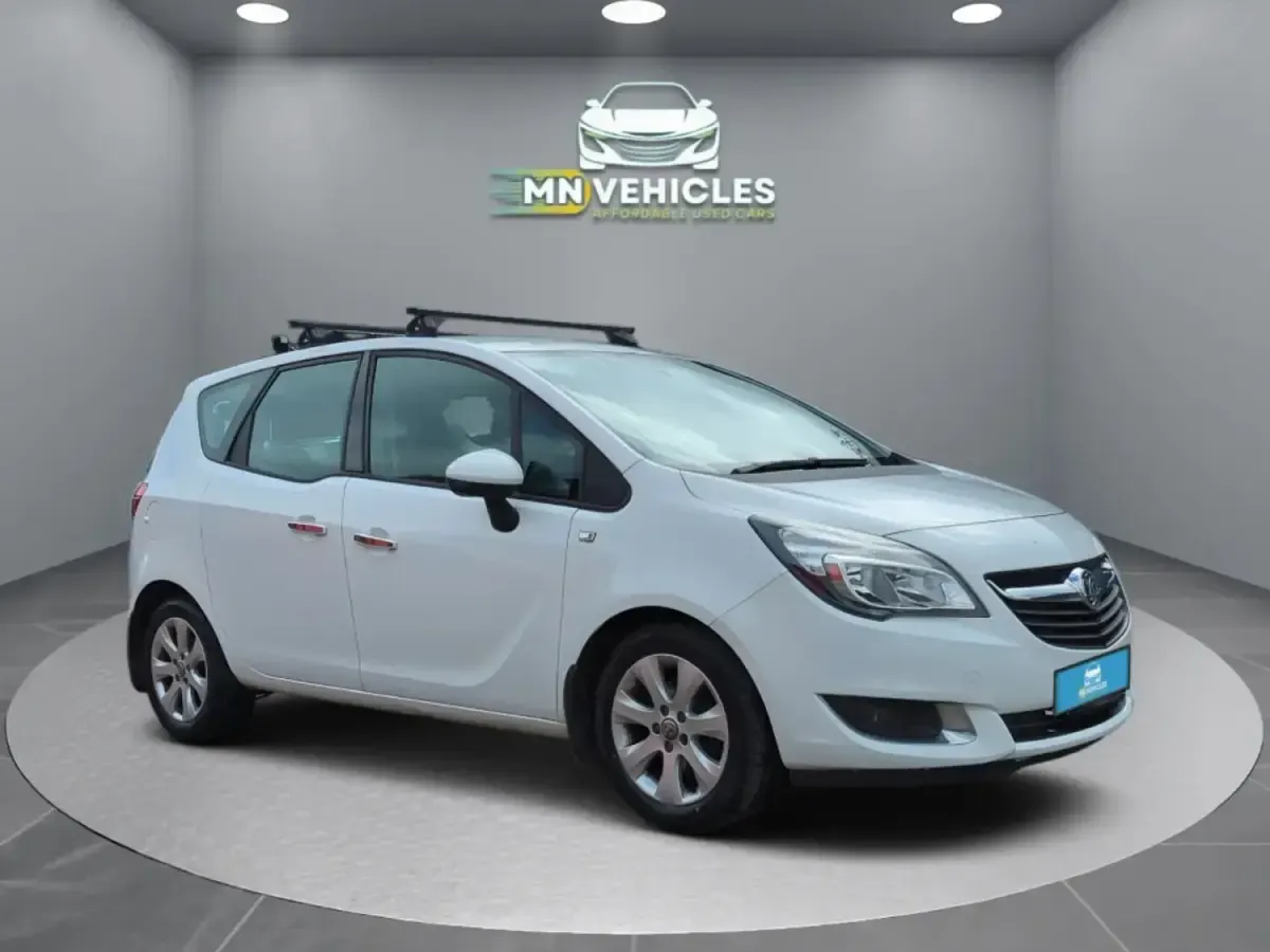 Used Vauxhall Meriva 99 HP (72 kW) 2016 White MPV