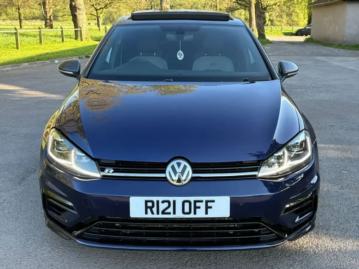 Begagnad VW Golf VII R 2018 Blå Halvkombi