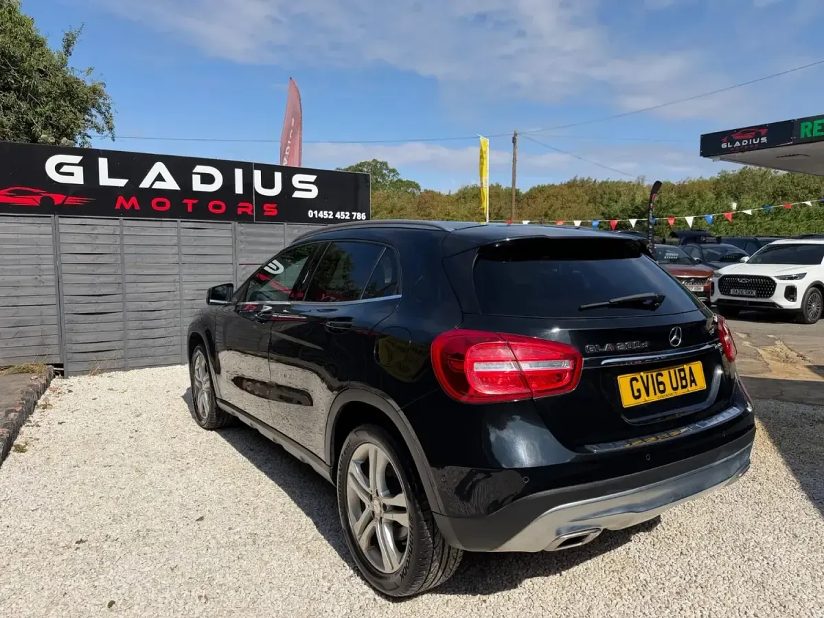 Used Mercedes GLA200 136 HP (100 kW) 2016 Black SUV