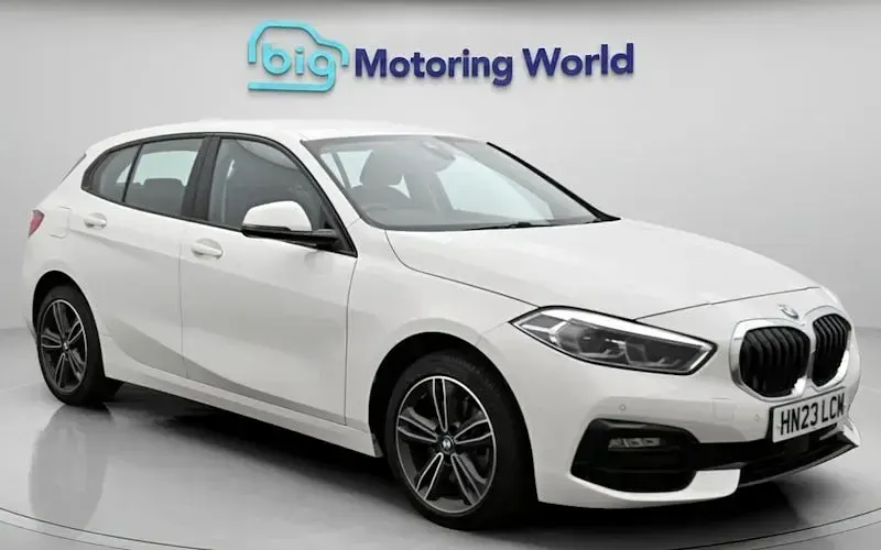 Used BMW 118 Sport Line 136 HP (100 kW) 2023 Hatchback