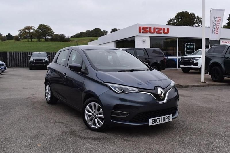 Used 2021 Renault Rapid Iconic Hatchback | £9,682 (Fair price) - Image 1/1