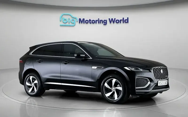 Used Jaguar F-Pace R-Dynamic 204 HP (150 kW) 2023 Black SUV