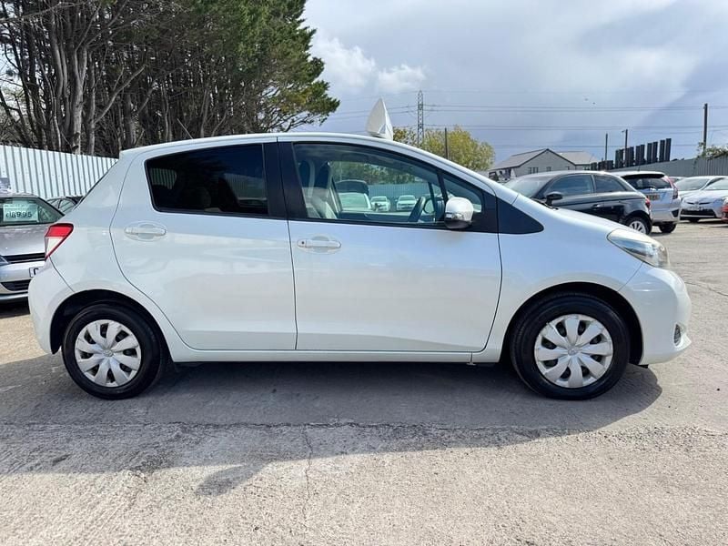Used Toyota Yaris Active 2025 White Hatchback