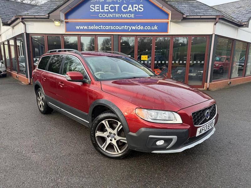 Used Volvo XC70 SE Lux 215 HP (158 kW) 2013 Red Estate