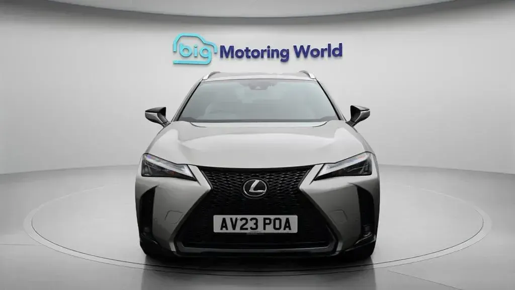 Used Lexus UX 250h Sport Design Packet 184 HP (135 kW) 2023 Silver SUV