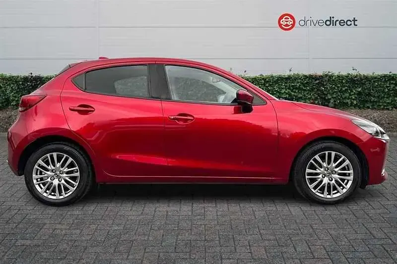 Używany Mazda 2 Inclusive 2020 Czerwony Hatchback