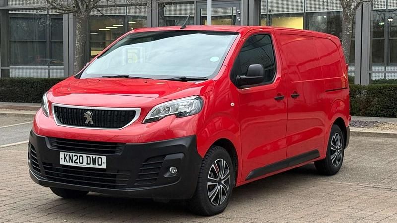Used Peugeot Expert S 2020 Red Van