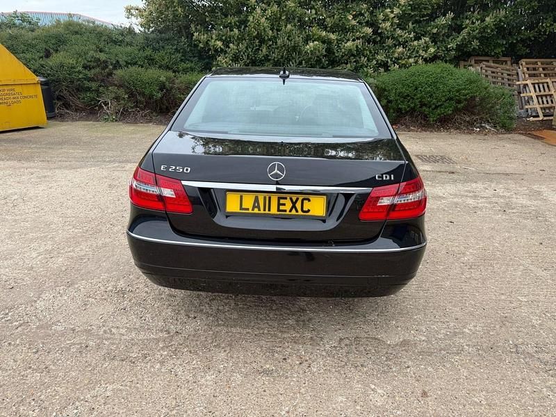 Used Mercedes E250 Avantgarde 2011 Black Sedan
