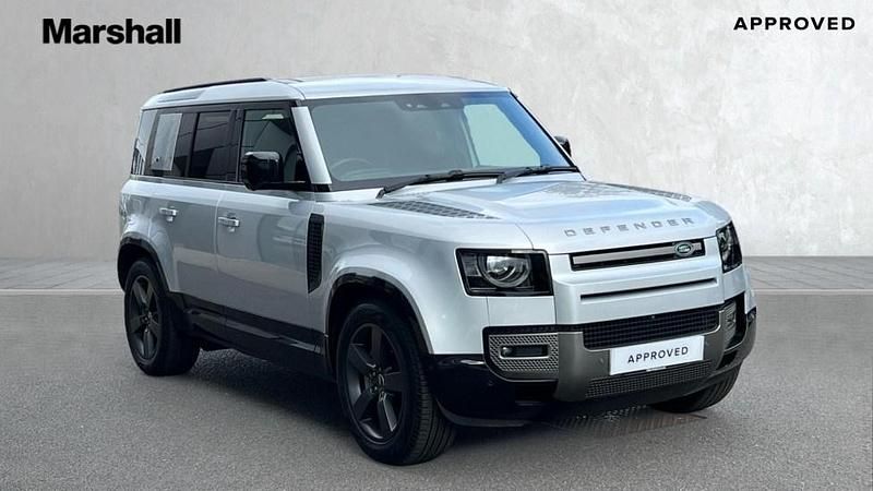 Used Land Rover Defender HSE Dynamic 300 HP (220 kW) 2024 Silver SUV