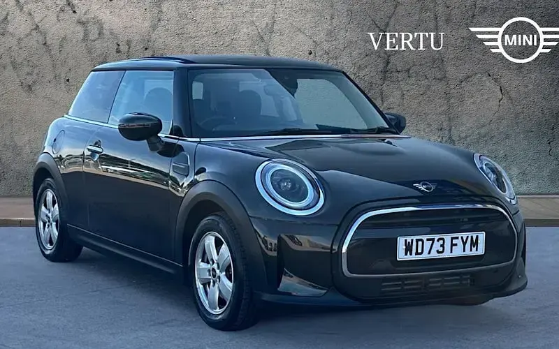 Used Mini Cooper Classic 136 HP (100 kW) 2022 Hatchback