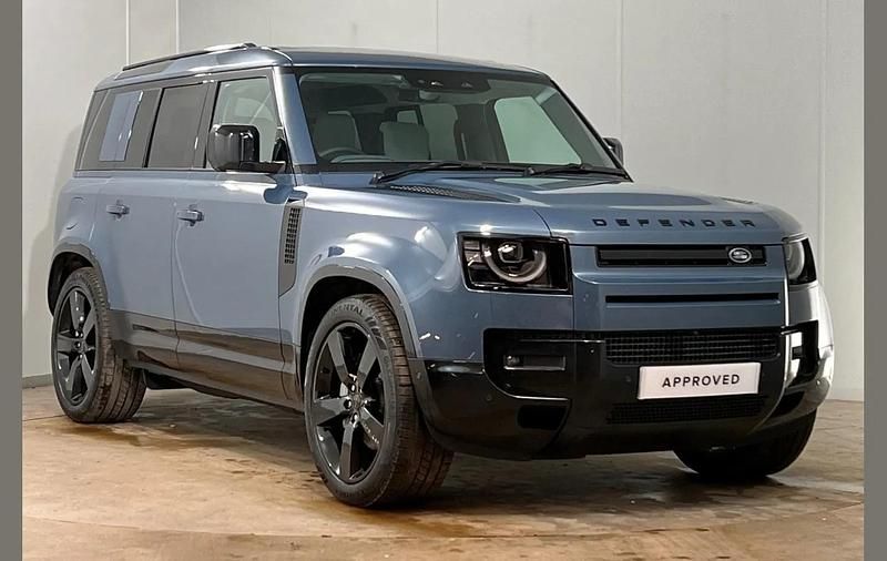 Usado Land Rover Defender HSE Dynamic 344 HP (253 kW) 2026 Azul SUV