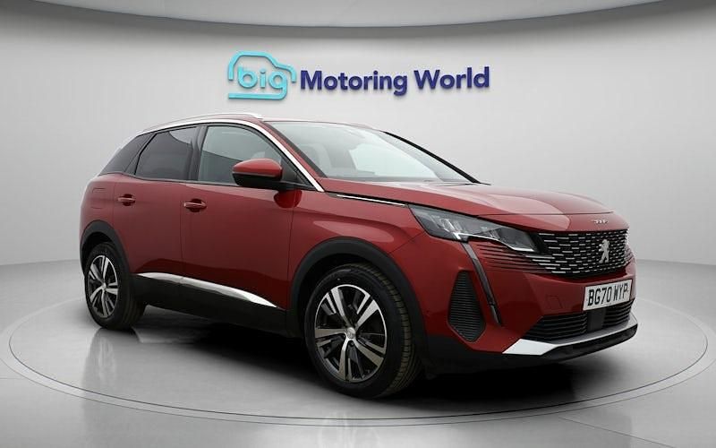 Used Peugeot 3008 Allure Premium 131 HP (96 kW) 2021 Red SUV