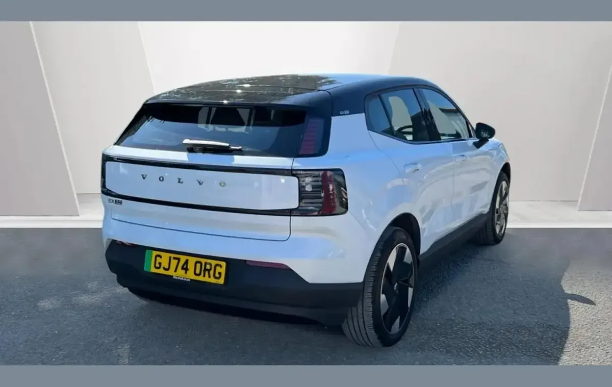 Used Volvo EX30 Plus 200 kW (272 HP) 2024 White SUV