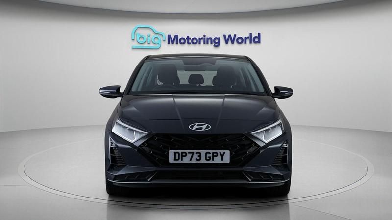 Used Hyundai i20 Advanced 101 HP (74 kW) 2023 Grey Hatchback