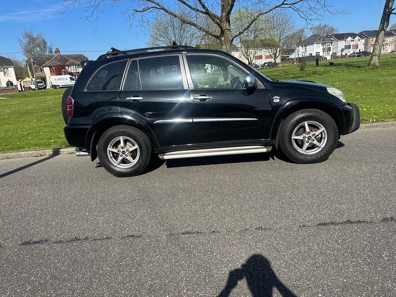 Używany Toyota RAV4 114 KM (83 kW) 2004 Czarny SUV