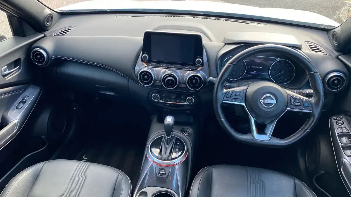 Used Nissan Juke Tekna 114 HP (83 kW) 2023 White SUV