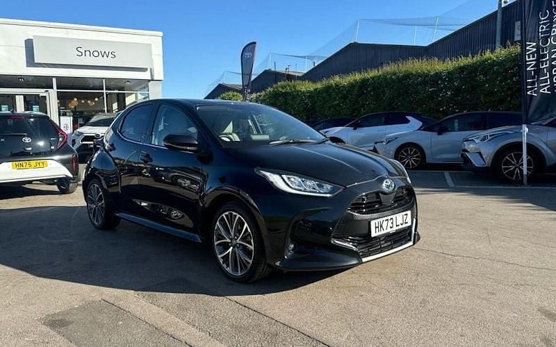 Second-hand Toyota Yaris Hybrid 116 CP (85 kW) 2023 Hatchback