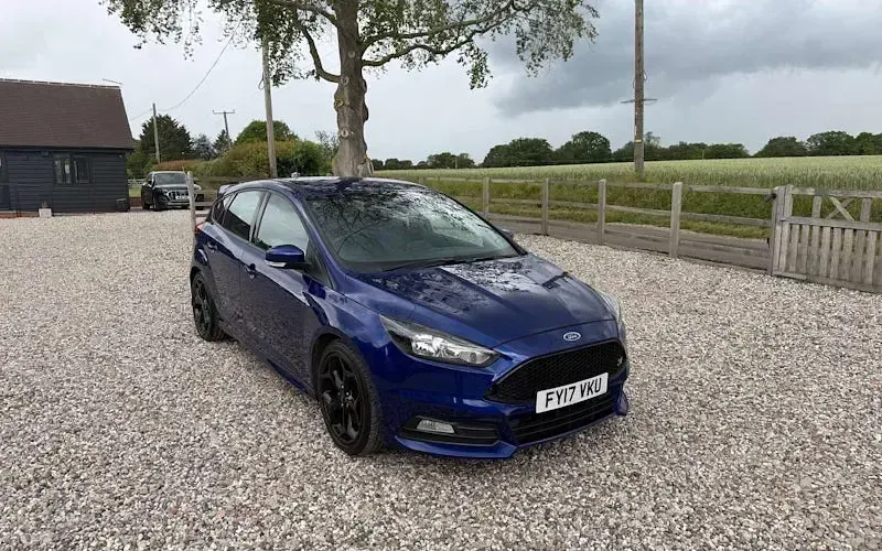 Used Ford Focus ST 250 HP (183 kW) 2016 Hatchback