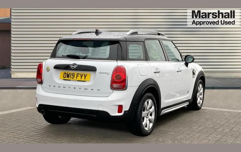 Used Mini Cooper S Countryman 221 HP (162 kW) 2019 White SUV