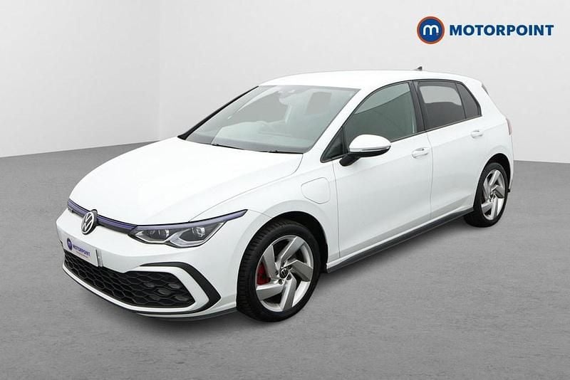 Begagnad VW Golf VII GTE 2020 Vit Halvkombi