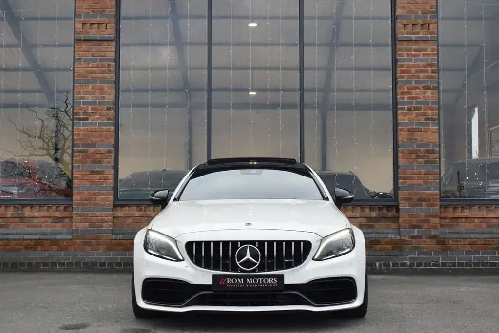 Used Mercedes C63 AMG Premium Plus 563 HP (414 kW) 2019 White Coupe