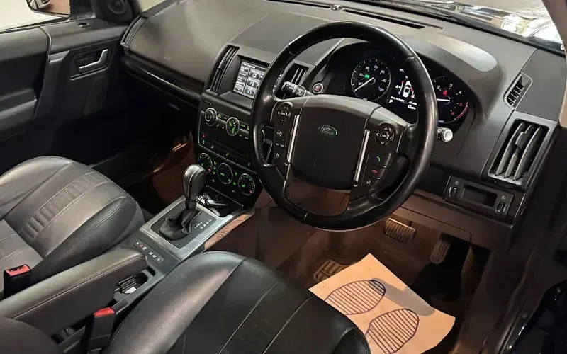 Used Land Rover Freelander 2 Dynamic 190 HP (139 kW) 2013 Blue SUV